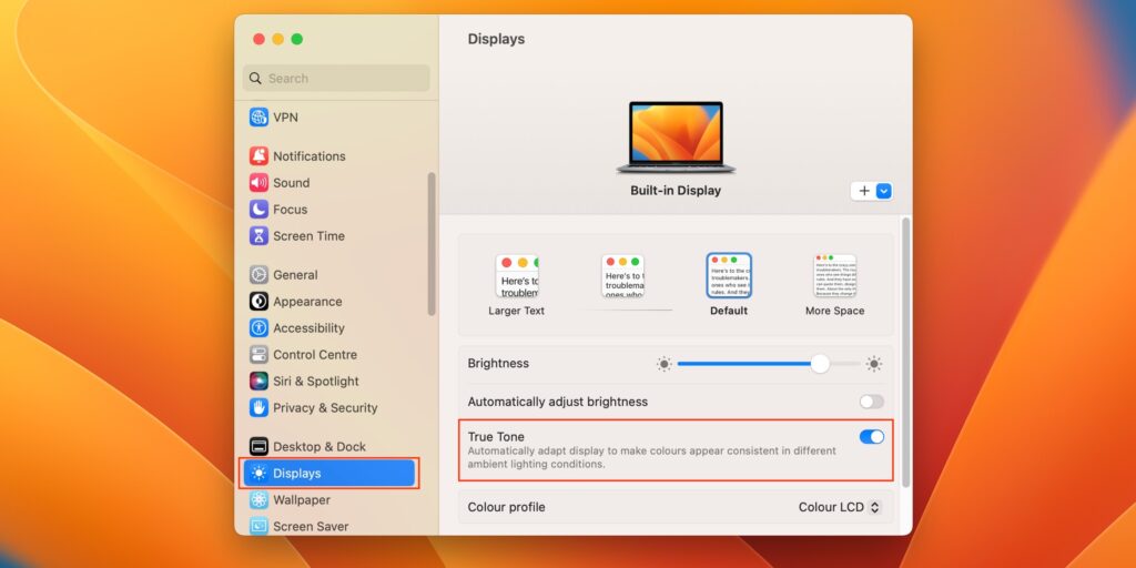Как включить True Tone: откройте «Настройки» → «Дисплеи»