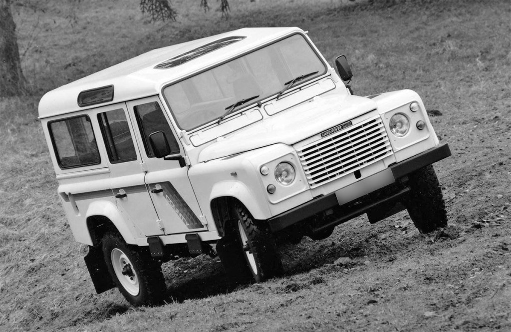 <p>Land Rover Defender</p>