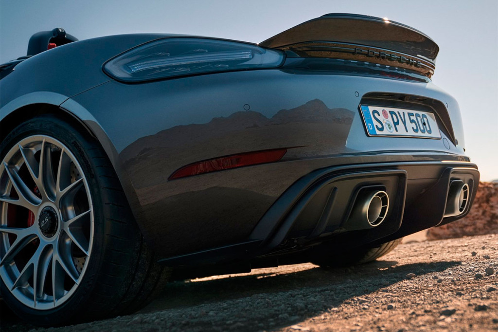 <p>Porsche 718 Spyder RS</p>