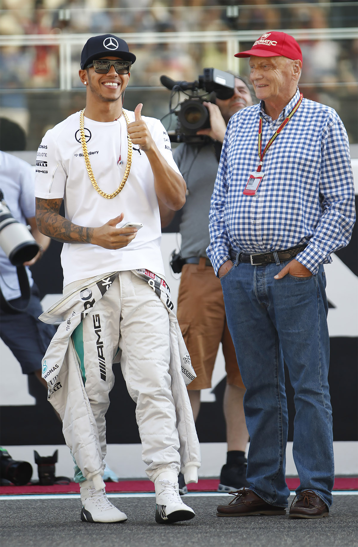 Чемпионат мира Формулы-1 FIA 2014, Гран-при Абу-Даби. Льюис Хэмилтон (Великобритания, команда Mercedes AMG Petronas F1) и Ники Лауда (Австрия, команда Mercedes AMG Petronas F1)