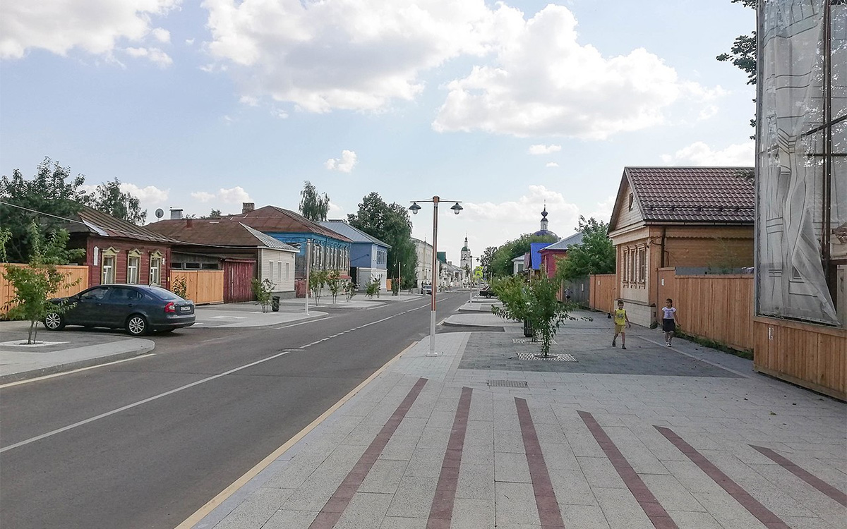 Современная благоустроенная Красноармейская улица в Зарайске