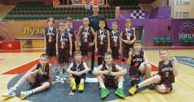 Усинские баскетболисты вернулись из Сыктывкара с серебряными медалями