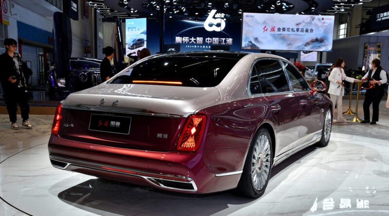 Hongqi Guoya: роскошный гибридный седан готов дать бой Mercedes-Maybach S-класса