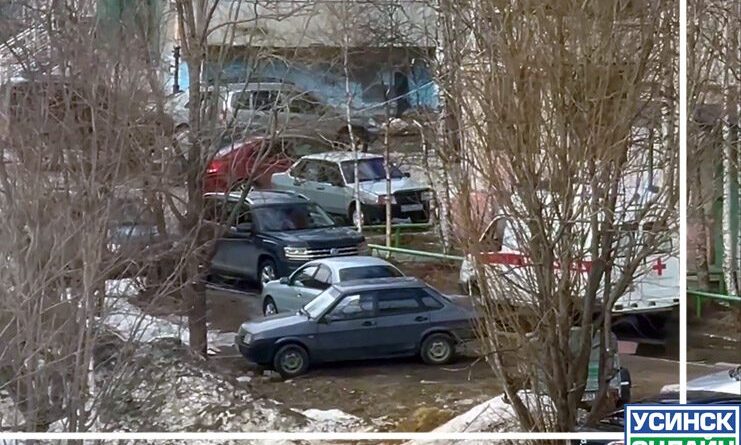 В Усинске полицейские привлекли к административной ответственности водителя, не пропустившего машину скорой помощи