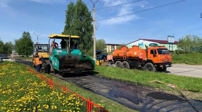 В Усинске начался ремонт тротуаров на улице Возейской