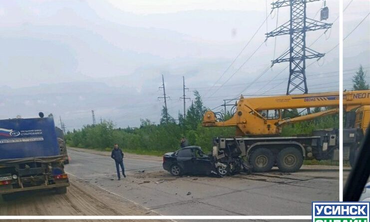 В Усинске в ДТП с автокраном погиб водитель Ford Focus