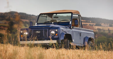 Рестомод Land Rover Defender от Kingsley Re-Engineered: деревенский шик с мотором V8