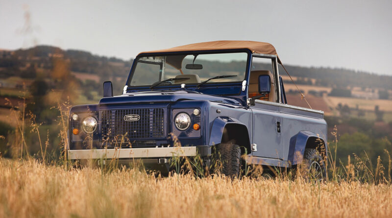 Рестомод Land Rover Defender от Kingsley Re-Engineered: деревенский шик с мотором V8