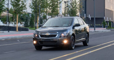 Седан Chevrolet Cobalt получил особую версию Midnight вместо рестайлинга