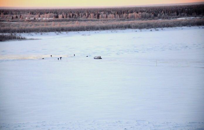 31 декабря намечено обследование ледовой переправы через Печору