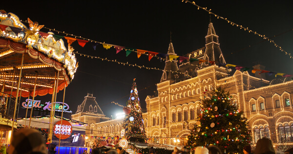 5 мест, где можно весело и дешево отметить Новый год в России