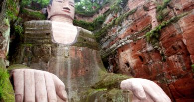 Как выглядит грандиозная статуя Будды в Китае