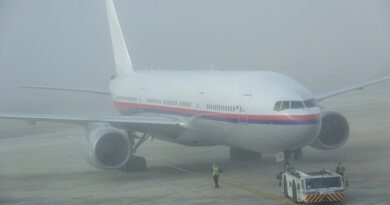 Пилот рассказал, чем опасен туман при посадке самолета