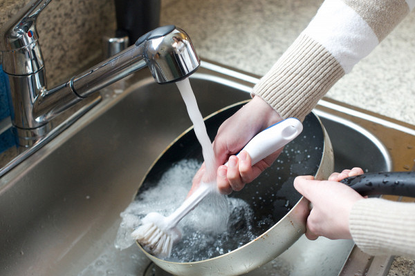 3 губительных ошибки при мытье посуды&nbsp