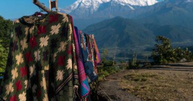 Российские туристы уже год не могут вернуться из Непала