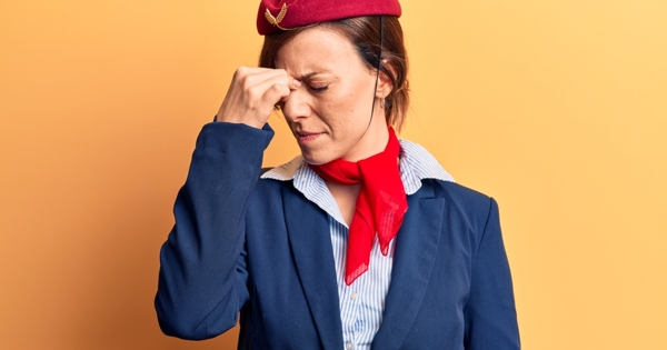 4 болезни, от которых страдают стюардессы