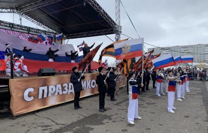День Победы в Усинске отметили парадом и праздничным концертом