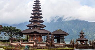Власти Индонезии планируют выдавать туристам долгосрочную визу