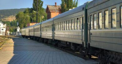 Перечислены популярные направления по России на поездах