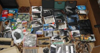 ФСБ в Усинске пресекла деятельность группировки, которая занималась изготовлением и продажей огнестрельного оружия