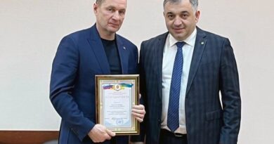 Глава Усинска наградил тренеров отделения «Бокс» за вклад в развитие физической культуры и спорта
