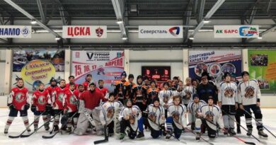 Хоккеисты из Усинска взяли вчера серебряные медали
