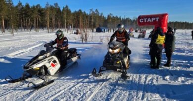 Из Усинска на Урал стартовала экспедиция на снегоходах
