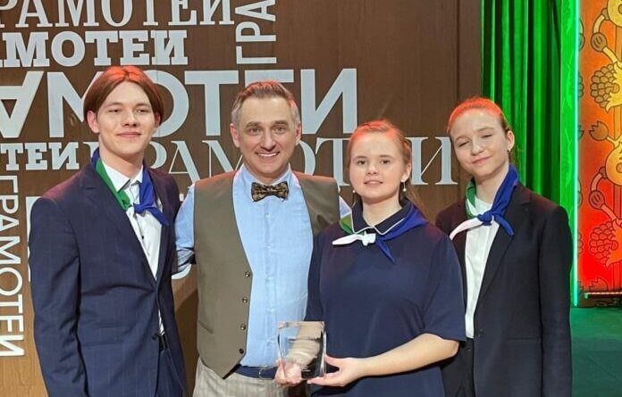 Команда школьников из Усинска выиграла в игре «Мы — грамотеи!» на телеканале «Культура»