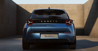 Lancia показала новый хэтчбек Ypsilon с запасом хода до 403 км на одной зарядке
