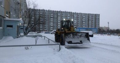 Николай Такаев проверил, как в Усинске очищают дворы и улицы от снега
