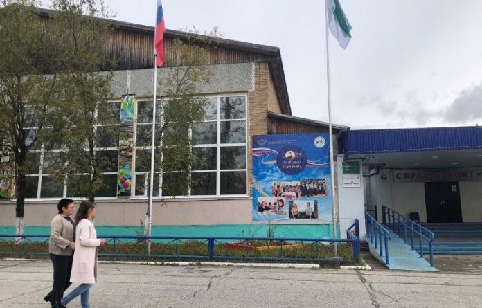 Николай Такаев проверил подготовку второй школы к учебному году