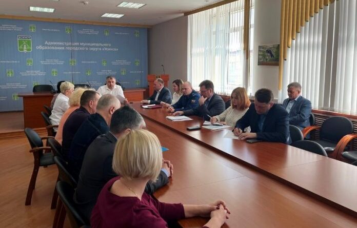 Николай Такаев провёл совещание с управляющими компаниями Усинска