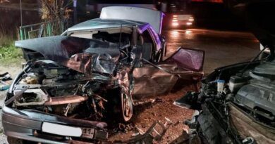 Подробности аварии: водитель ВАЗа получил серьёзные травмы