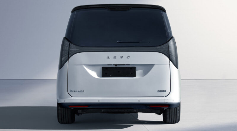 Производитель такси LEVC готовит люксовый микроавтобус для британского рынка: фото прототипа