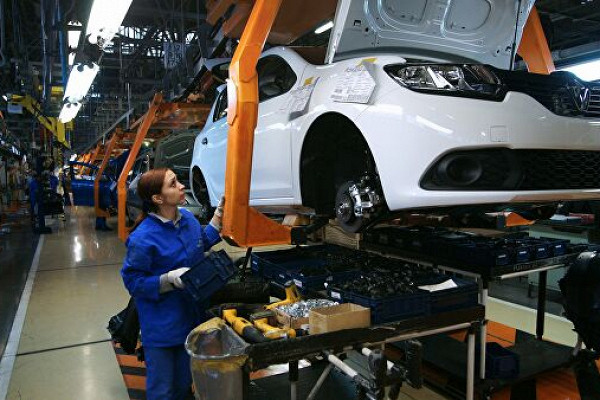 Производство автомобилей в России упало на 25%&nbsp