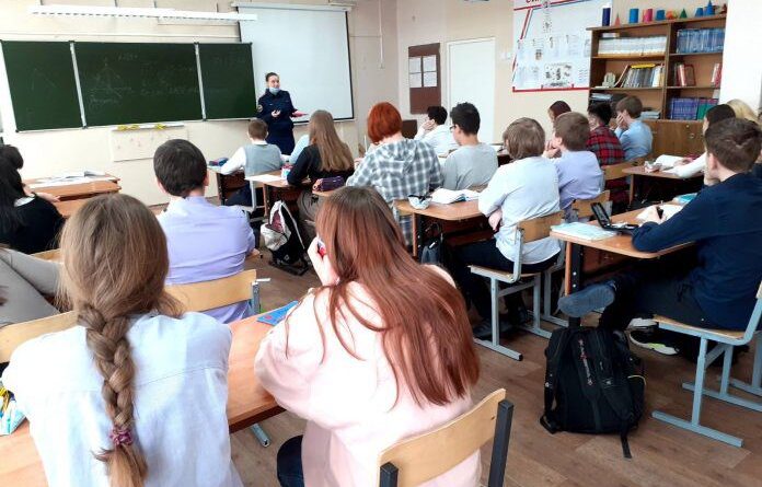 Следователи провели профилактические уроки среди школьников Усинска
