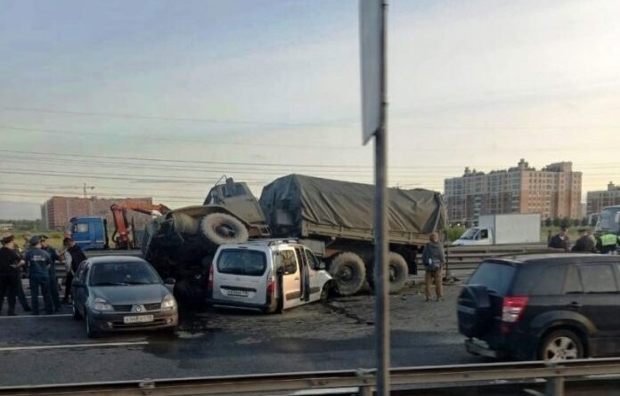 Срочник из Усинска погиб в Санкт-Петербурге в автомобильной аварии