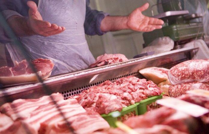 Торговая сеть в Усинске получила штраф 150 тыс рублей за свинину