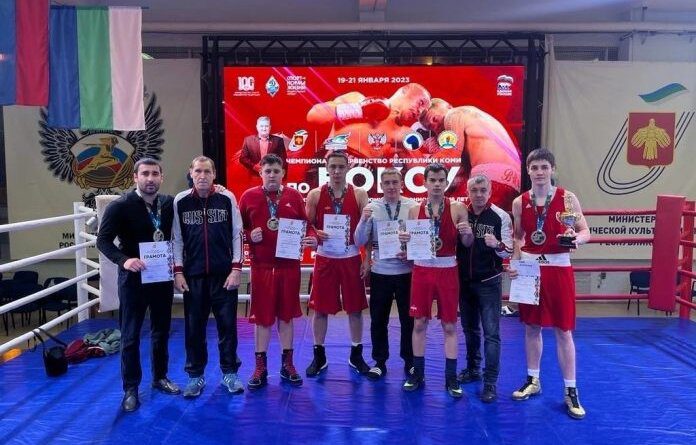 Усинские боксёры привезли награды из Сыктывкара