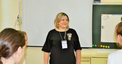 Усинский педагог стала вторым “классным классным” в Коми