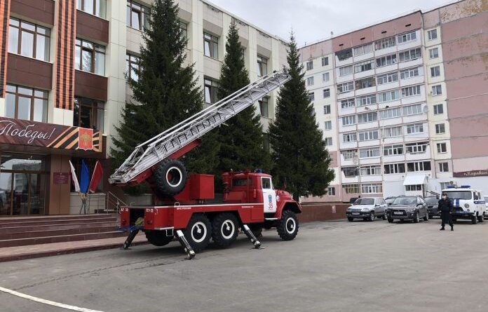 В администрации Усинска “ликвидировали” последствия взрыва и пожара