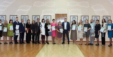 В Усинске наградили участников, призёров и победителей конкурса “Педагог года”