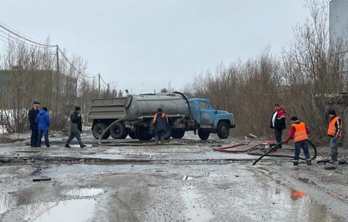 В Усинске привели Заводскую в относительный порядок