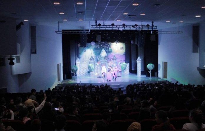 В Усинске прошли масштабные гастроли Воркутинского драмтеатра