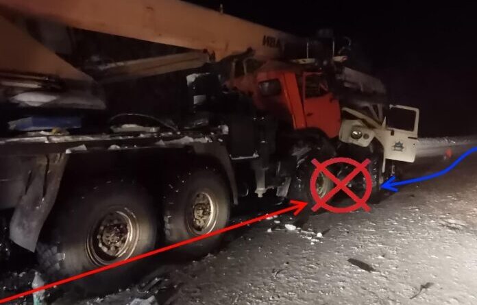 В Усинске вчера столкнулись два грузовика