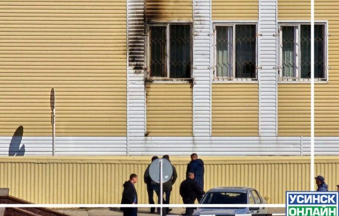 В Усинске задержали поджигателя офиса ФСБ