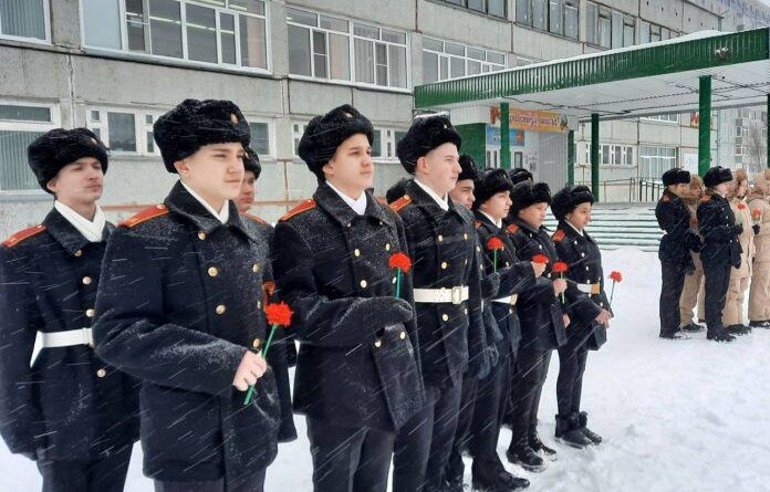 В Усинске завершился месячник военно-патриотического воспитания «Защитники Отечества»