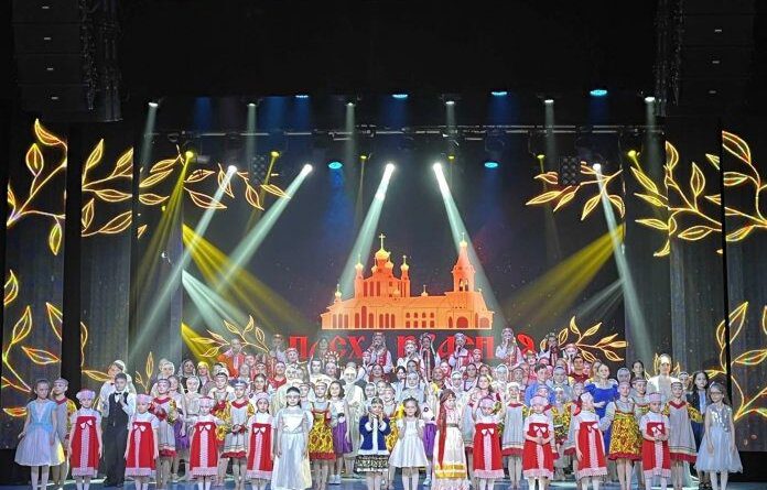 Во дворце культуры Усинска прошел фестиваль православного искусства «Пасха Красная»
