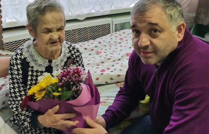 Жительница Усинска Лидия Липина отметила юбилей – 95 лет